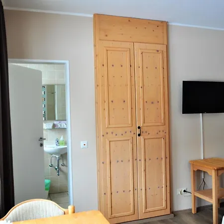 Schwarzwaldparkhotel Отель Лёффинген
